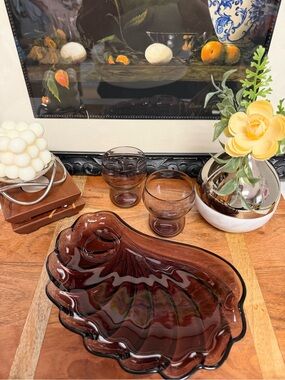MCM Hazel Atlas Amethyst Glass Seashell Snack Set - 3pc (1 Plate, 2 Cups)